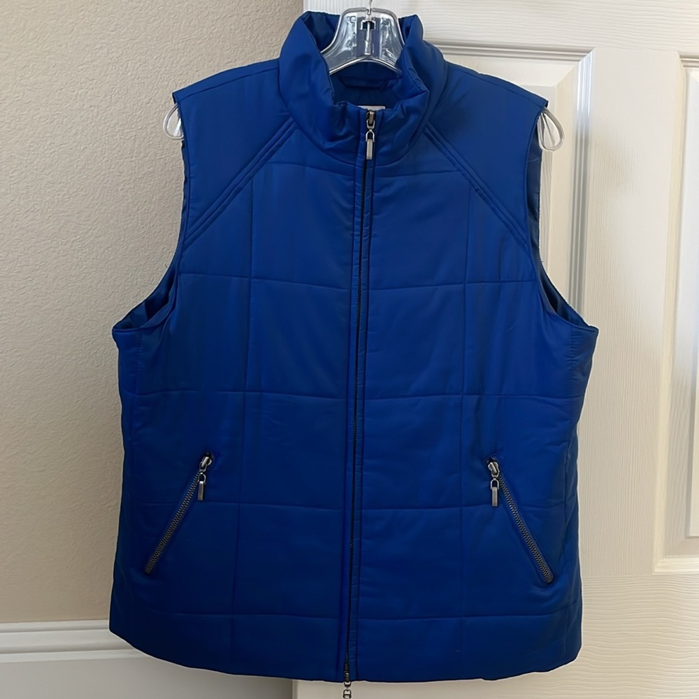 CHARTER CIUB QUILTED STAND COLLAR, ROYAL BLUE VEST- SIZE LARGE - Picture 13 of 14